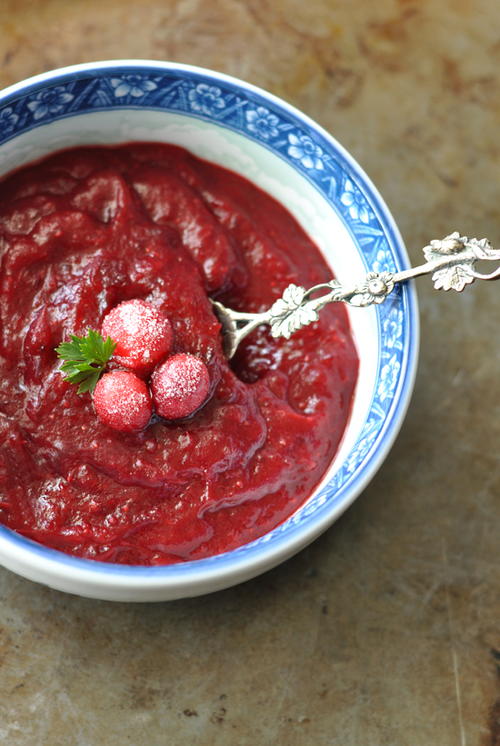 Slow Cooker Apple Strawberry Cranberry Sauce