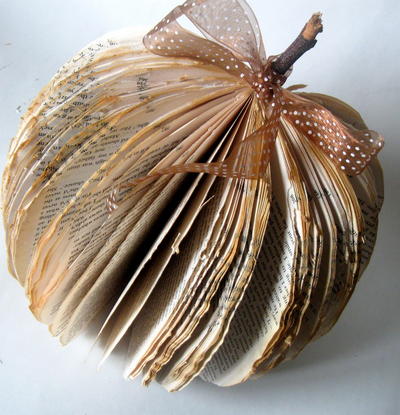 Rustic Book Page Pumpkins Rustic Book Page Pumpkins