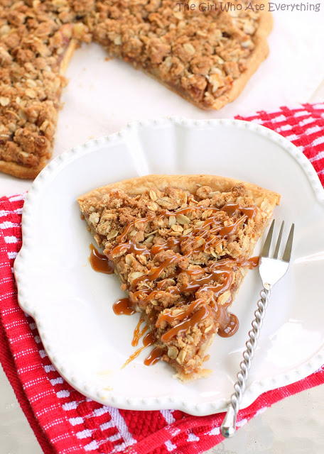 Apple Crisp Pizza