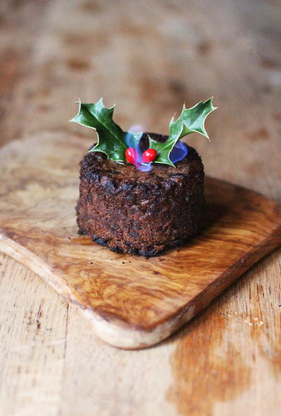 Traditional Christmas Pudding Cakes