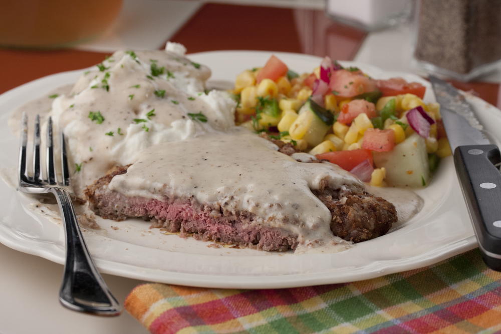 Quick Country Fried Steak MrFood Com   Quick Country Fried Steak ExtraLarge1000 ID 1170658 