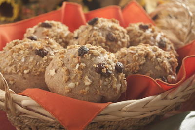 Quick Raisin Granola Breakfast Rolls