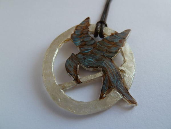 Hunger Games Mockingjay DIY Pendant