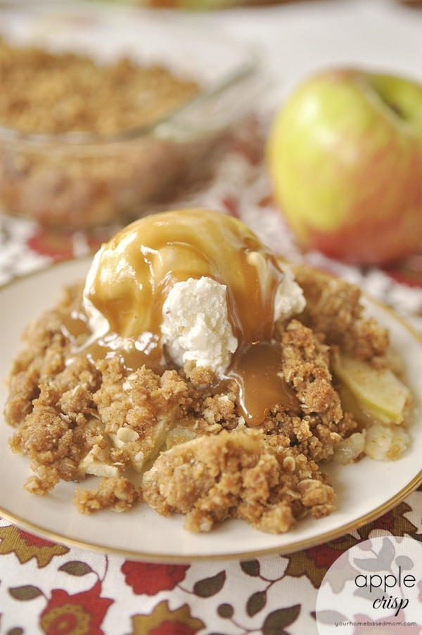 Mom's Magic Apple Crisp