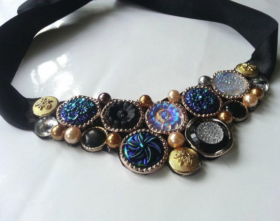 Stunning Vintage Button Necklace | AllFreeJewelryMaking.com