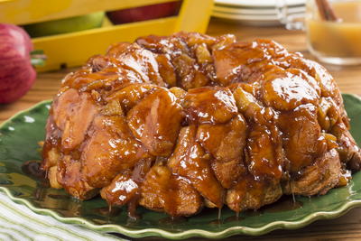 Caramel Apple Monkey Bread