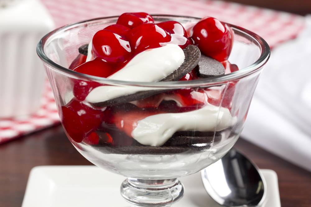 Cherry Sour Cream Tortes-image