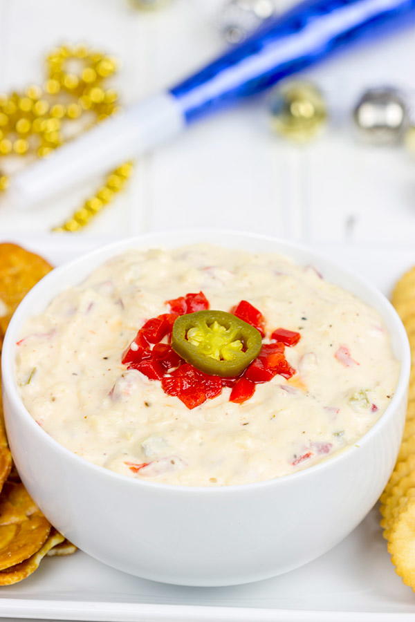 5 Minutes or Less Pimento Cheese Dip | FaveSouthernRecipes.com