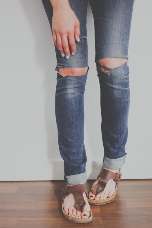 How to Distress Jeans