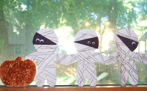 Paper Mummy Garland