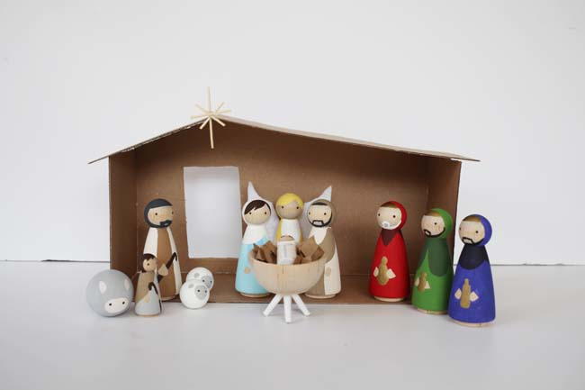 DIY Nativity Scene | DIYIdeaCenter.com