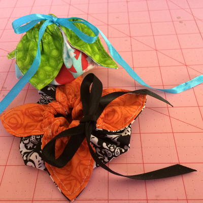 Scrapbuster: Sew a Fabulous Gift Pouch