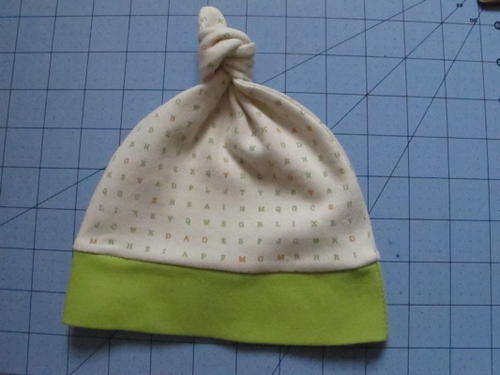 Baby Knot Hat Pattern and Tutorial