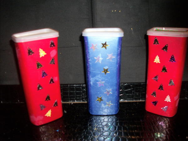 Simple Painted Christmas Containers_2