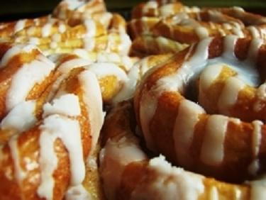 Cake Mix Cinnamon Rolls