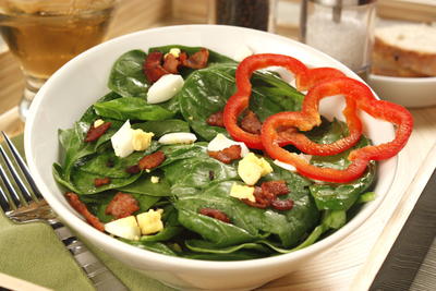 Spinach Salad with Hot Bacon Dressing Spinach Salad with Hot Bacon Dressing