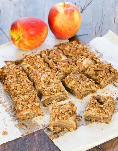 Apple Crisp Bars