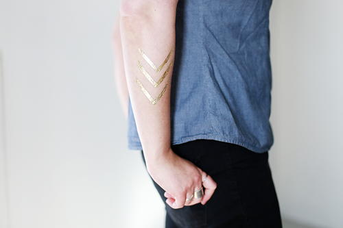 DIY Temporary Gold Tattoos