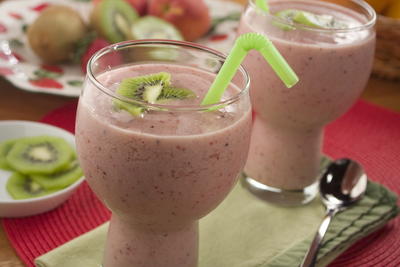 Strawberry Kiwi Smoothies