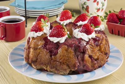 Strawberry Shortcake Monkey Bread