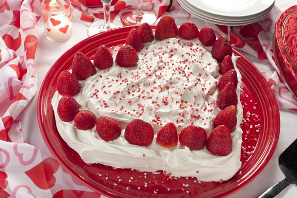 Strawberry Sweetheart Cake