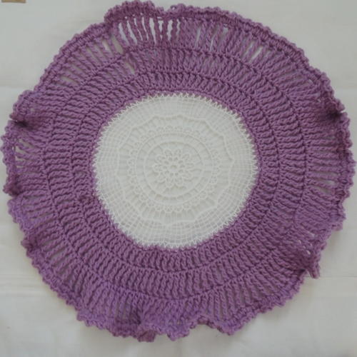 Turn a Paper Doily into a Crochet Placemat