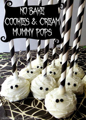 No-Bake Cookies and Cream Mummy Pops