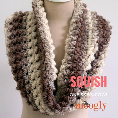Squish Crochet Cowl