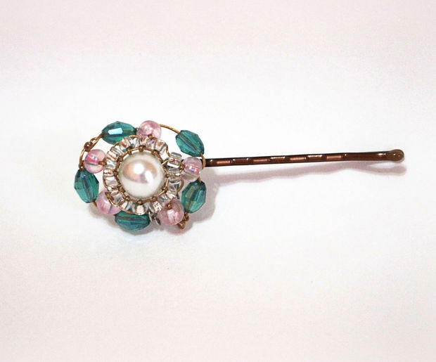 Princess-Worthy Pearl Hair Pin