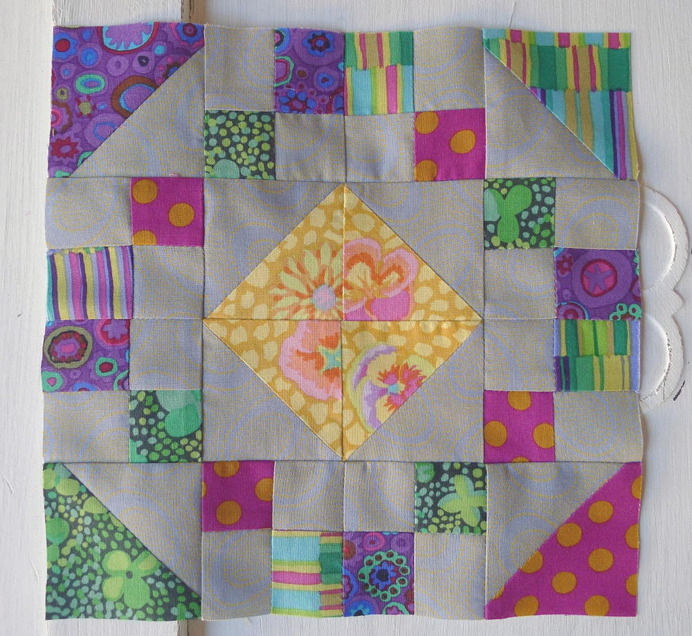 T Block Box Pattern Victorian Jewel Box Block | FaveQuilts.com