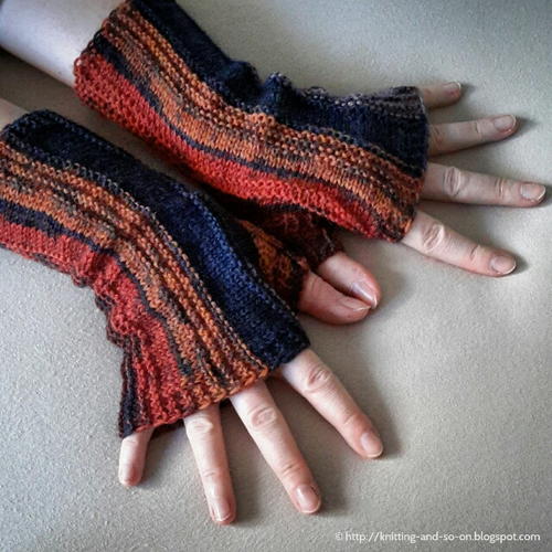 Strata Fingerless Gloves