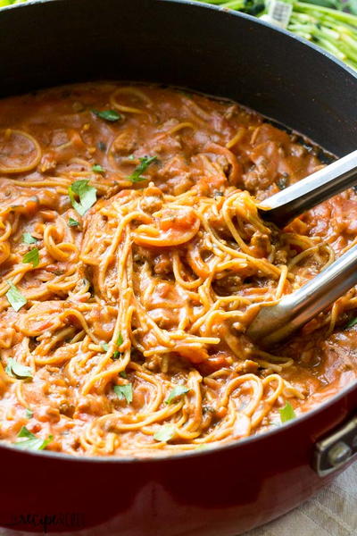 Healthy One Pot Spaghetti and Meat Sauce