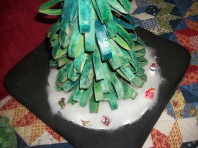 Recycled Toilet Paper Roll Tabletop Christmas Tree | FaveCrafts.com