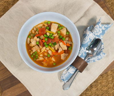 Hearty Chicken and White Bean Soup