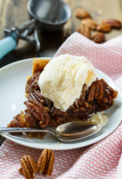 Easy Slow Cooker Pecan Pie