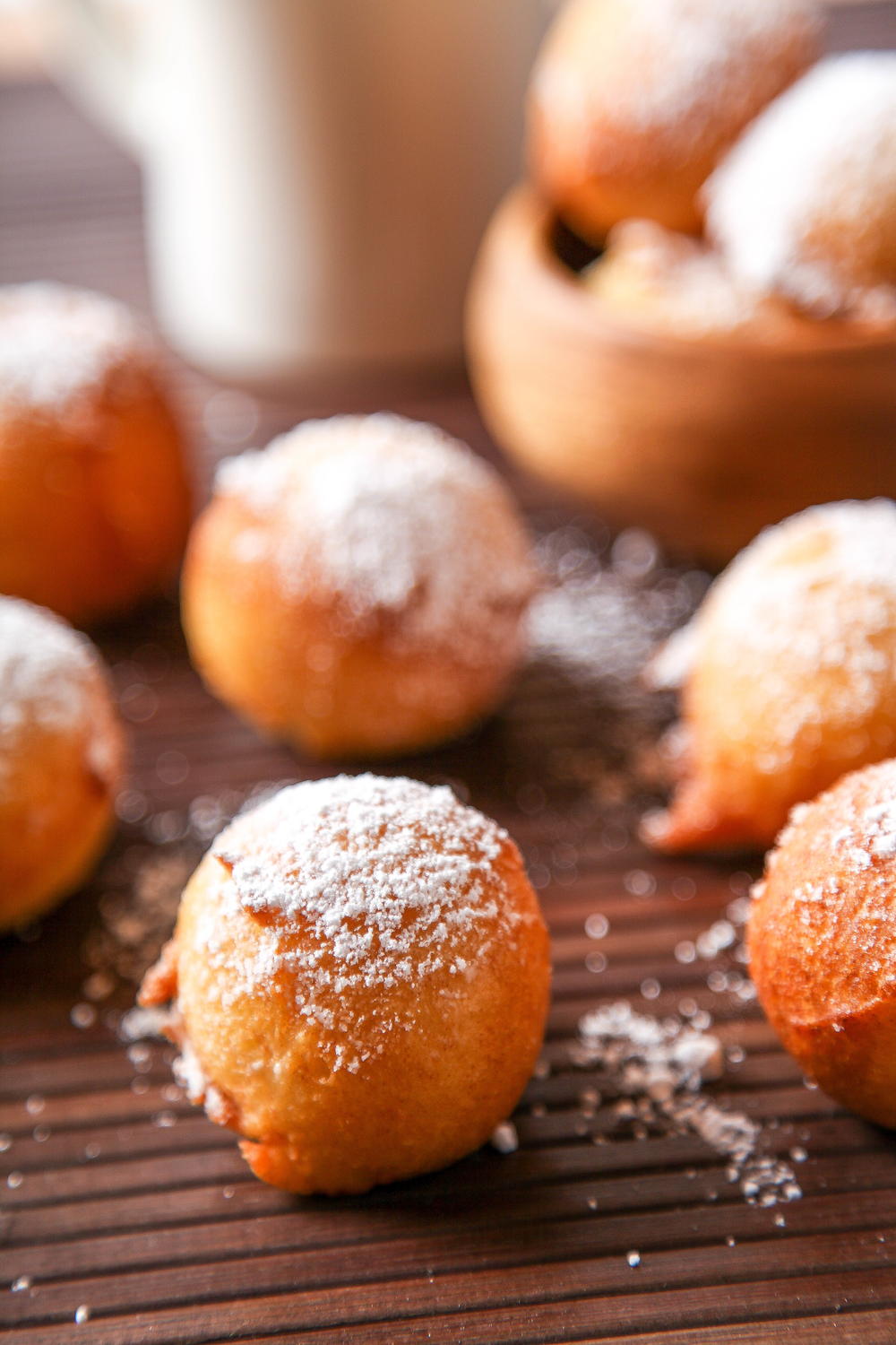 Zeppole Italian Doughnuts | TheBestDessertRecipes.com