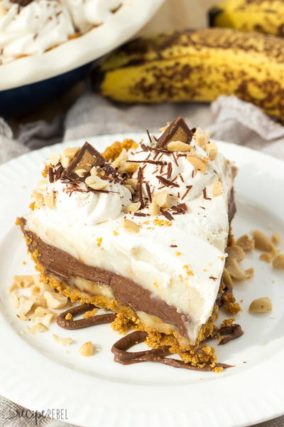 No Bake Reese's Peanut Butter Chocolate Banana Cream Pie