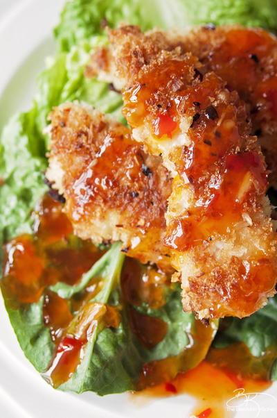 Coconut-Crusted Chicken with Thai Chli