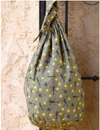Easy Drawstring Duffle Bag | DIYIdeaCenter.com
