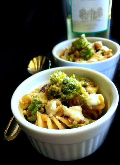 Broccoli Eggplant Pasta in White Wine Sauce