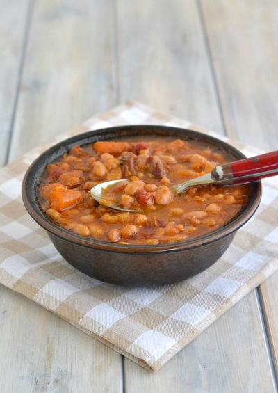 Slow Cooker Great Northern Beans | RecipeLion.com