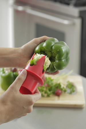 KitchenIQ Pepper Tool