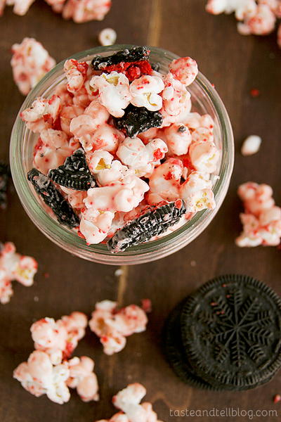 Peppermint and Cookie Popcorn