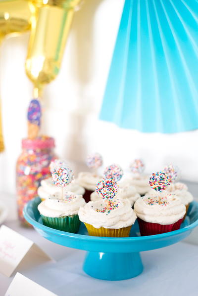 Colorful DIY Cake Platters