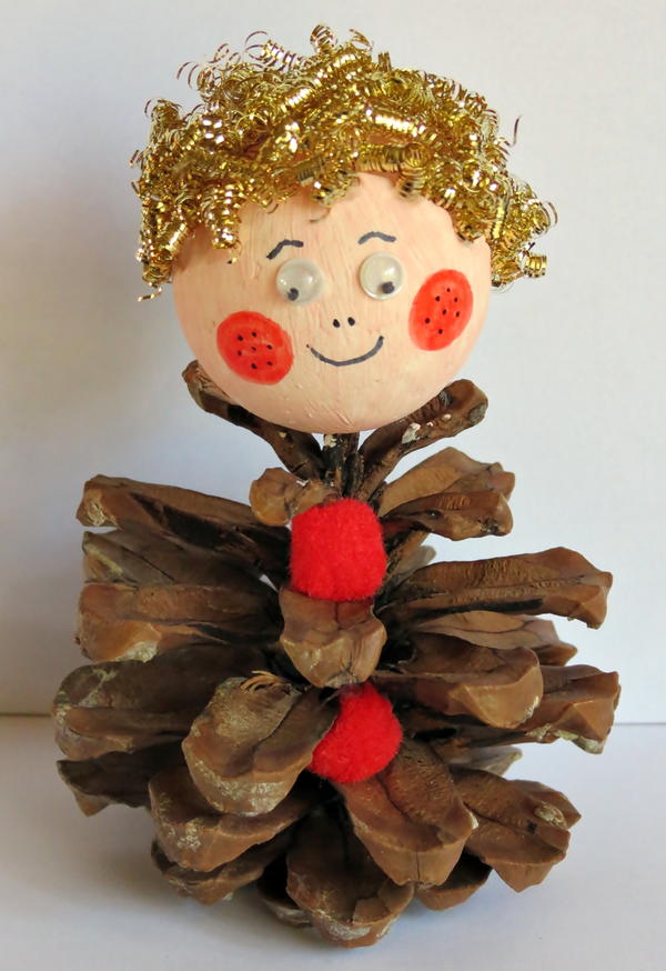 Pine Cone Elf | AllFreeHolidayCrafts.com