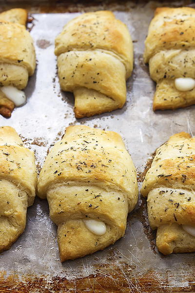 Cheesy Garlic Butter Crescent Rolls