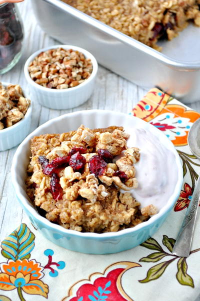 Crumb-Topped Cranberry Baked Breakfast Oatmeal
