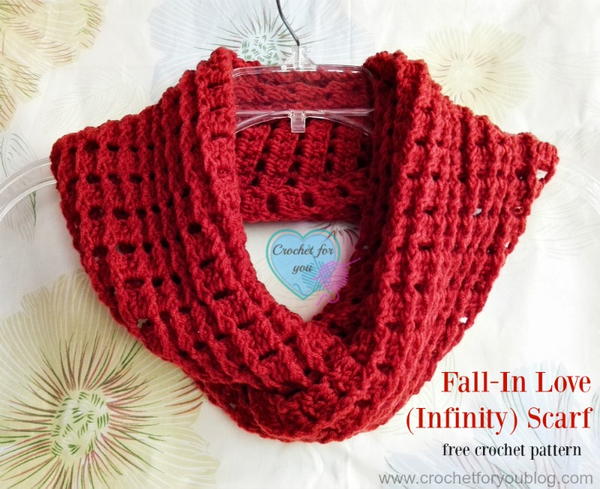 Fall In Love Crochet Infinity Scarf Pattern