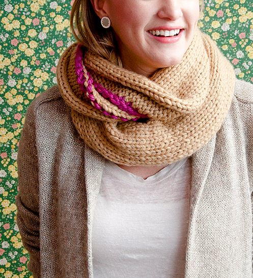 Lovely Knit Cowl Pattern