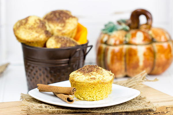 Pumpkin Pie Spice Cornbread Muffins